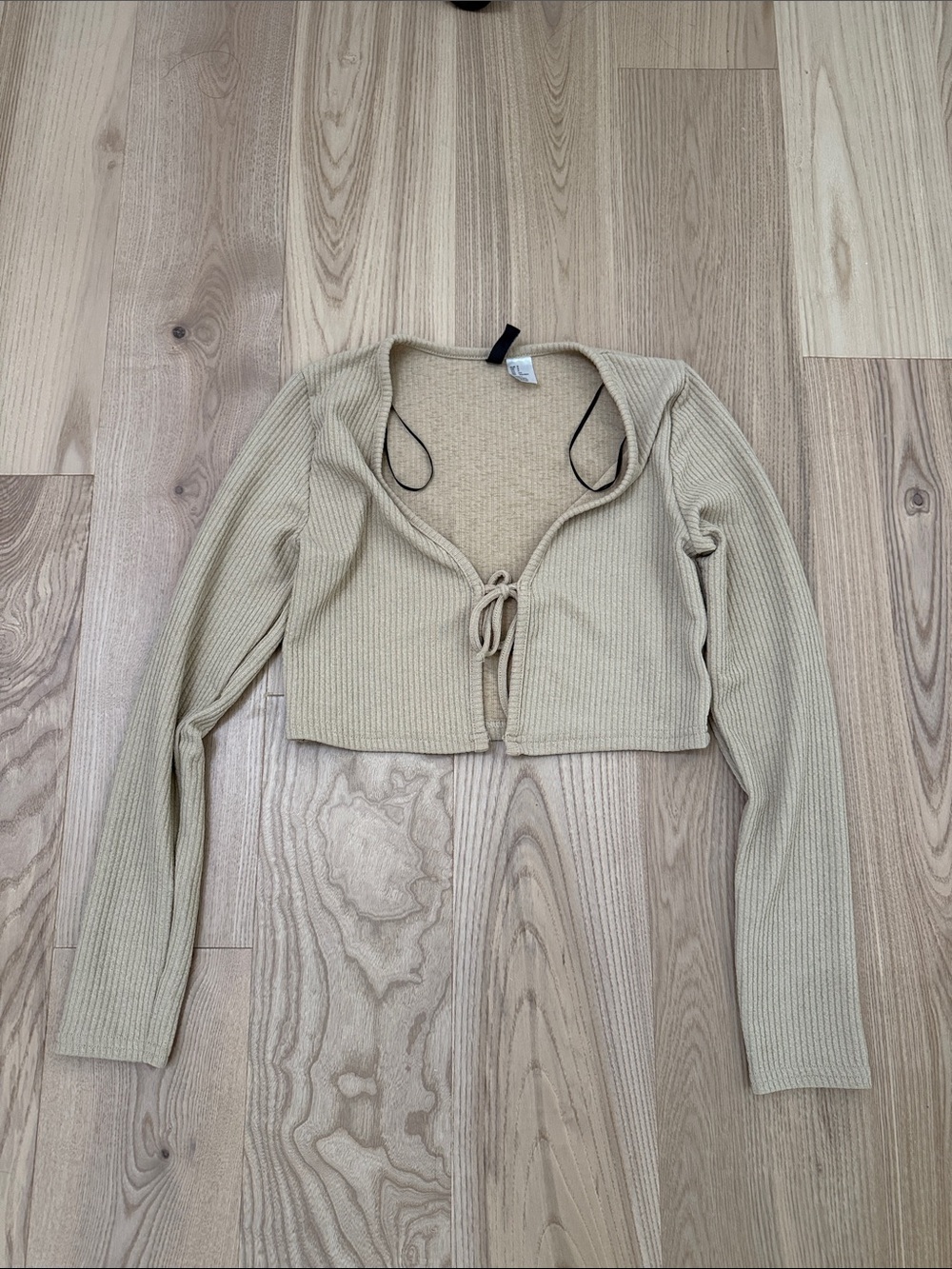 H&M Divided Cropped Knit Top - Light Beige